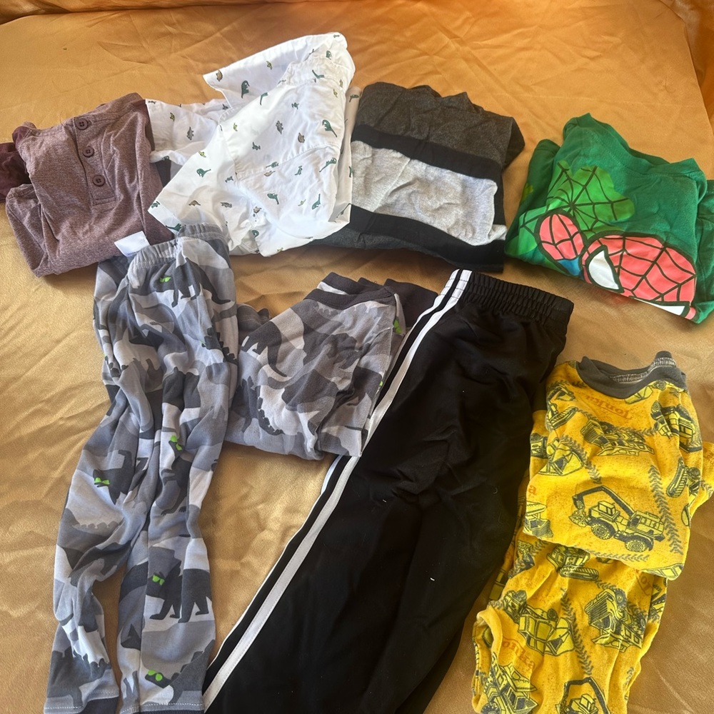 Assorted Kids' Clothing Bundle 3T